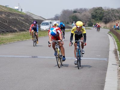 佐野伸弥選手 平田クリテリウム結果ご報告&アイウェアインプレッション! _c0003493_8592716.jpg