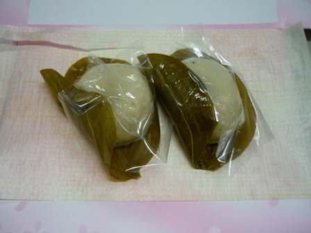 松華堂 豊田店 『生麩餅 なまふもち』_c0213517_16103615.jpg
