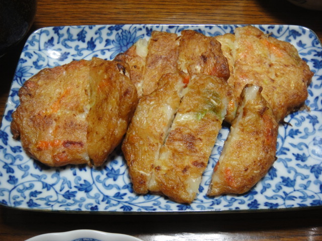 秋刀魚の開き、豚バラ肉の水煮と醤油煮、銀ダラの西京味噌漬け、塩ラーメンです。_a0143437_5431728.jpg