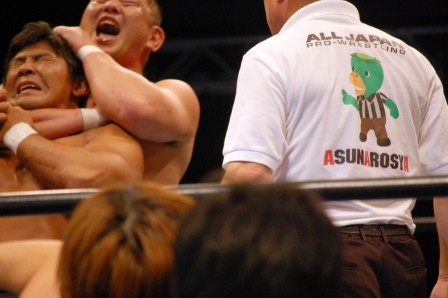 ２０１０チャンピオン・カーニバル決勝戦　船木誠勝ＶＳ鈴木みのる_b0082484_041522.jpg