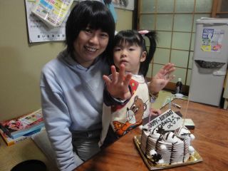 マコちゃん、４歳のお誕生日！！_e0166301_1152119.jpg