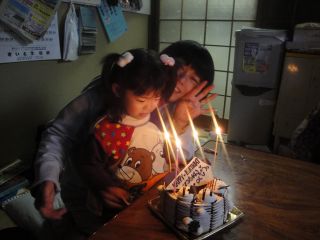 マコちゃん、４歳のお誕生日！！_e0166301_1154090.jpg