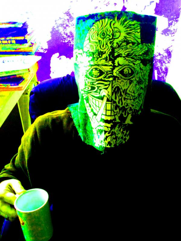 he comes deepnight_d0112893_4231692.jpg