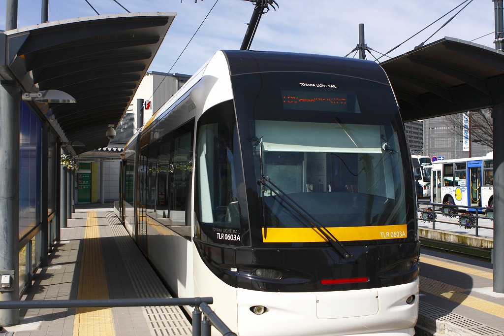 Toyama Light Rail_c0114153_11371915.jpg