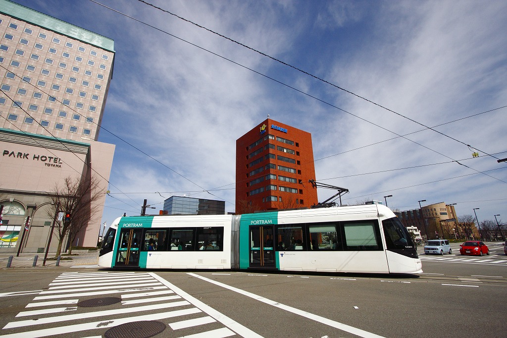 Toyama Light Rail_c0114153_11372820.jpg