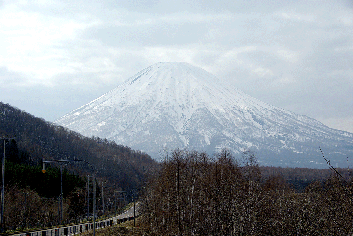 羊蹄山 蝦夷富士 の雪解け水 しゃしん三昧 趣味カメラ レクサス 着物の日々 羊蹄山 蝦夷富士 の雪解け水 しゃしん三昧 趣味カメラ レクサス 着物の日々