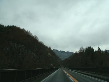 一本道の帰り道_a0014840_22542556.jpg