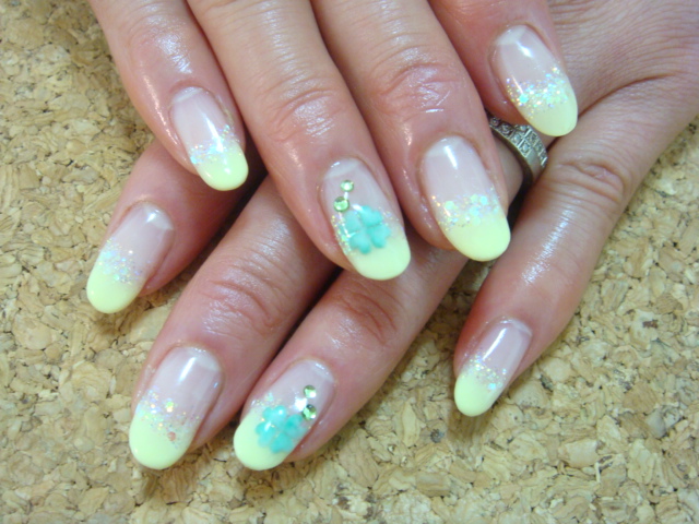 春ネイル☆ジェルネイル_a0145558_1636639.jpg