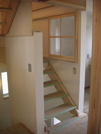 『Yさま邸完成間近です!』(福山市・長期優良住宅先導的モデル事業)_b0131012_1823739.jpg