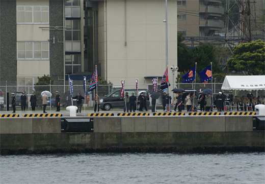 『YOKOSUKA軍港めぐり』砕氷艦「しらせ5003」号さんご帰還（後編）_c0147123_05448.jpg