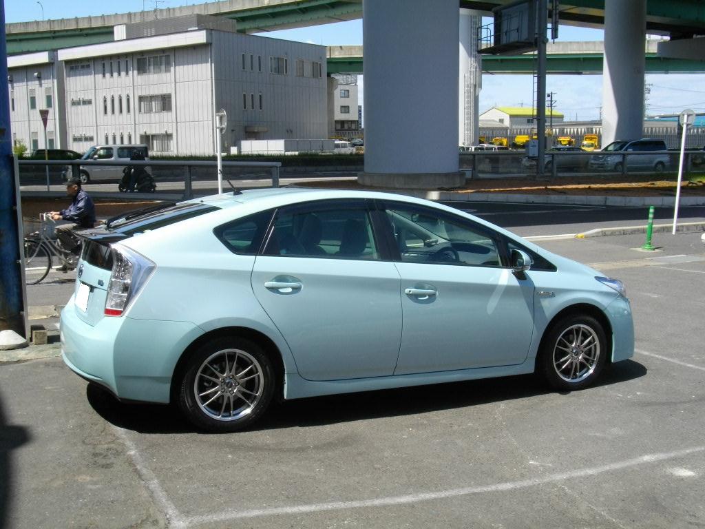エコカー_e0188729_11351242.jpg