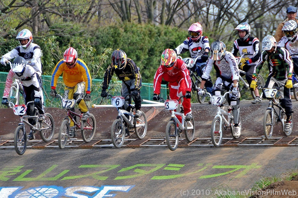 2010JOSF緑山４月定期戦VOL2：BMXエキスパートクラス決勝（動画有り）_b0065730_21294576.jpg