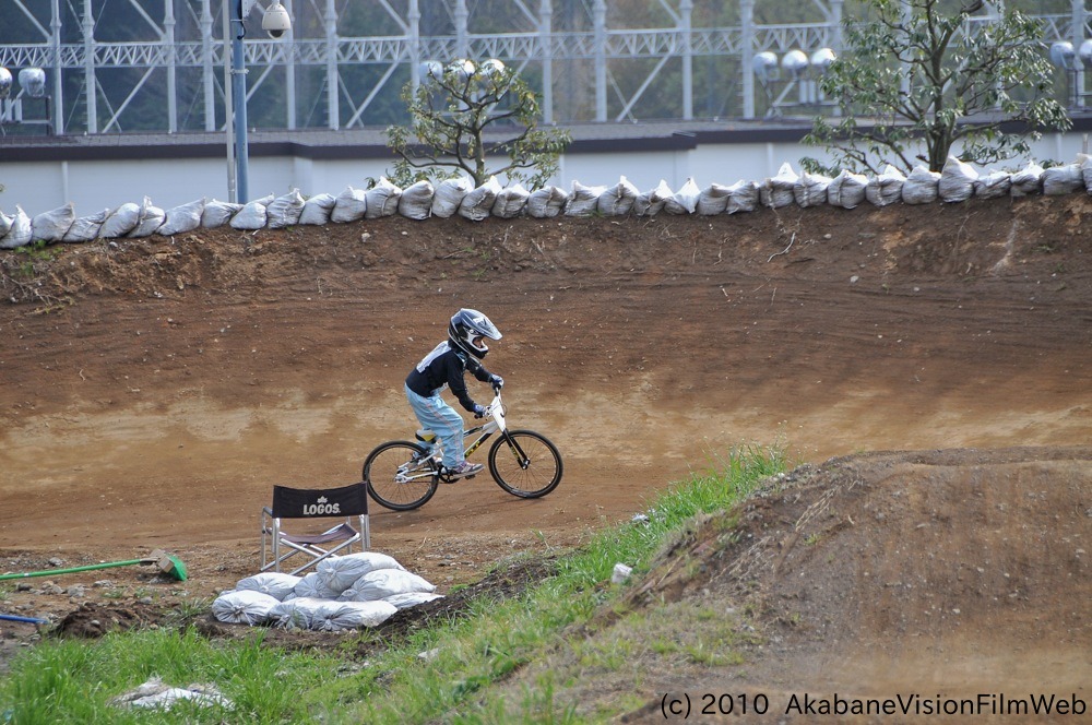 2010JOSF緑山４月定期戦VOL4：ビギナー、パウダークラス決勝_b0065730_11583818.jpg