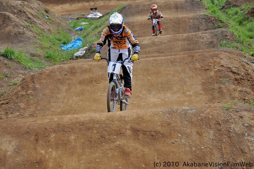 2010JOSF緑山４月定期戦VOL4：ビギナー、パウダークラス決勝_b0065730_127269.jpg