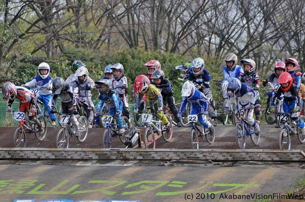 2010JOSF緑山４月定期戦VOL7：ミルキー９、ジュニアクラス決勝_b0065730_1631013.jpg
