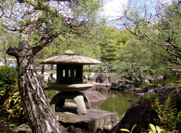 日本庭園の遊び方。　姫路・好古園。　_e0125762_013037.jpg