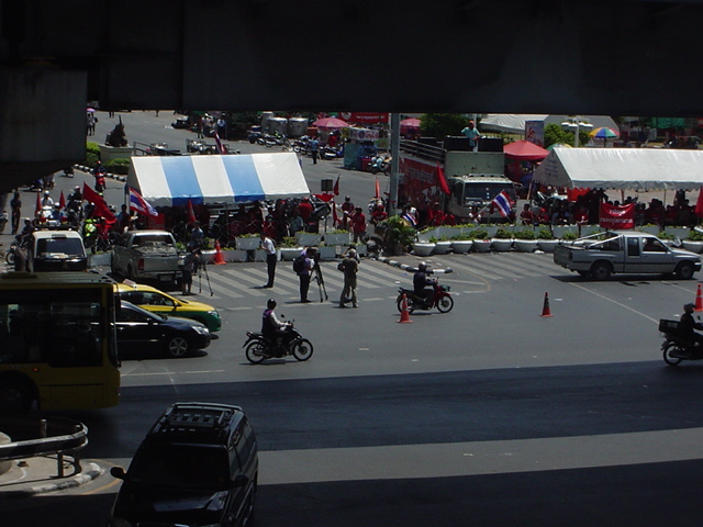 b0035675_1644077.jpg