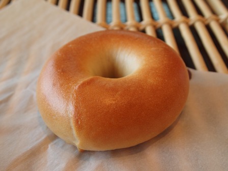 ベーグルと手作りプレゼント_e0167593_23525182.jpg