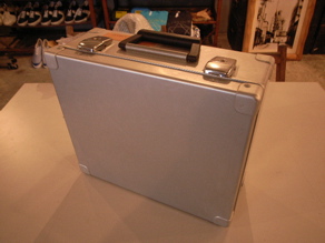 \"ZARGES 40765 SMALL ALU CASE SILVER\"ってこんなこと。_c0140560_12275046.jpg