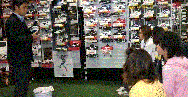 e0157573_127313.gif