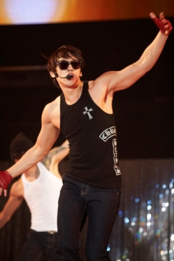 LEGEND OF RAINISM 2009/2010 RAIN ASIA TOUR JAPAN FINAL _e0079992_23362592.jpg