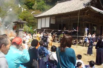 丹生大師、春の大祭に参拝しました!_a0154110_1420396.jpg