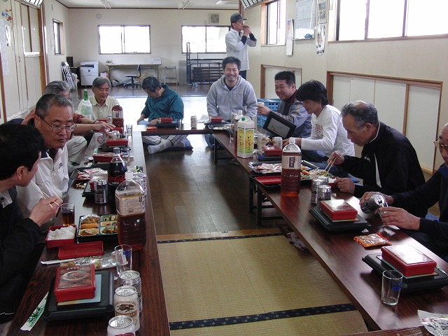 ホームランと尻打撲_f0141310_2349279.jpg