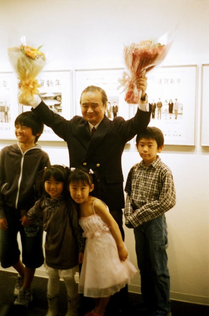 42枚の年賀状写真展、写ってました!_d0138130_1235474.jpg