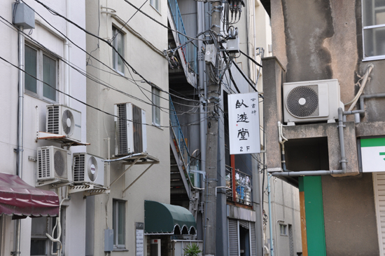 室外機萌え_e0171573_23525524.jpg