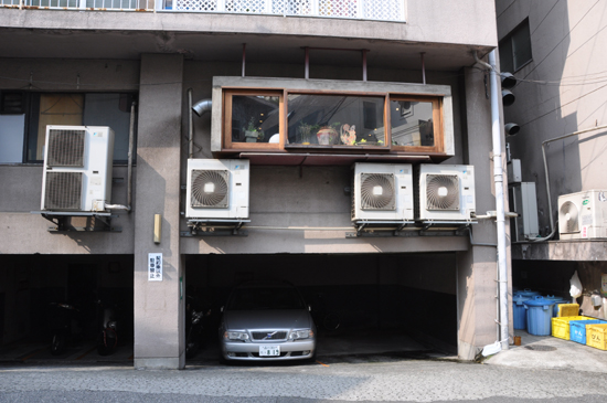 室外機萌え_e0171573_23531576.jpg
