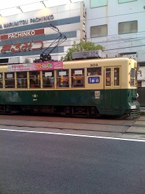 路面電車の走る街_c0217853_21302031.jpg