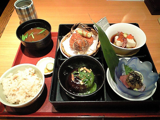 ご近所ランチ ひいらぎ 横浜青葉台 ギスケの日記 ご近所ランチ ひいらぎ 横浜青葉台 ギスケの日記