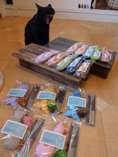 猫の森オフラインショッピングゆきねこショップ のぇるろった編。_a0143140_20115249.jpg