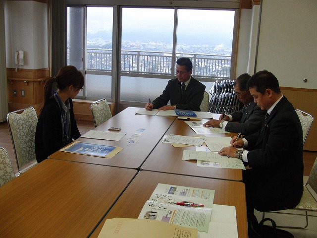 特別養護老人ホームの視察_f0141310_23245863.jpg