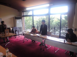 第27回例会の報告_b0160959_0425187.jpg