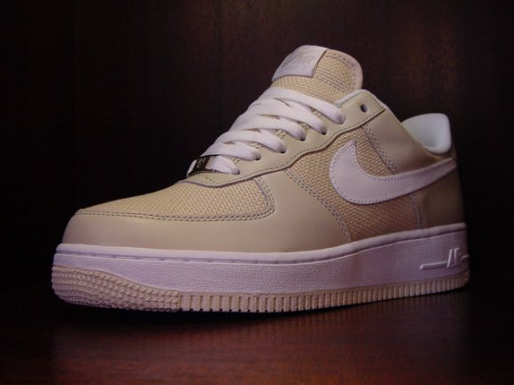 ・Nike Air Force 1 ‘07 – Birch/White・_f0223194_0285383.jpg