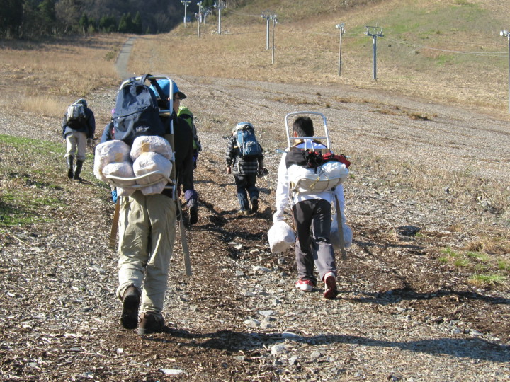 山開き前登山道整備＆ＵＩゼンセン同盟環境保全ボランティア_d0103314_084181.jpg