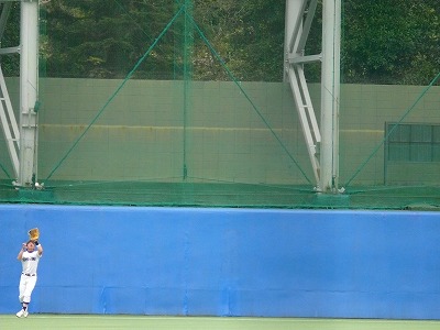 4月20日 東都大学野球2部 駒澤大対青学大_b0166128_1158519.jpg