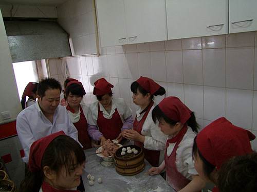 「上海2010 佳家湯包の小龍包 朝ごはん」_a0000029_11343412.jpg