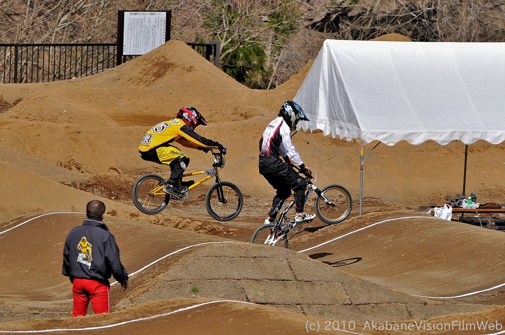 2010JBMXF全日本BMX選手権in秩父大会VOL6：ボーイズ15-16才クラス決勝_b0065730_19335322.jpg