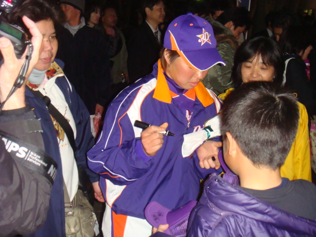 野球旅～蛍　日本女子プロ野球開幕_b0105441_13423118.jpg