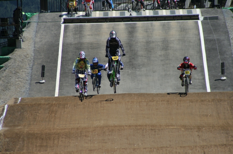 第26回　全日本BMX選手権大会　予選第3ヒート_b0136231_2213434.jpg