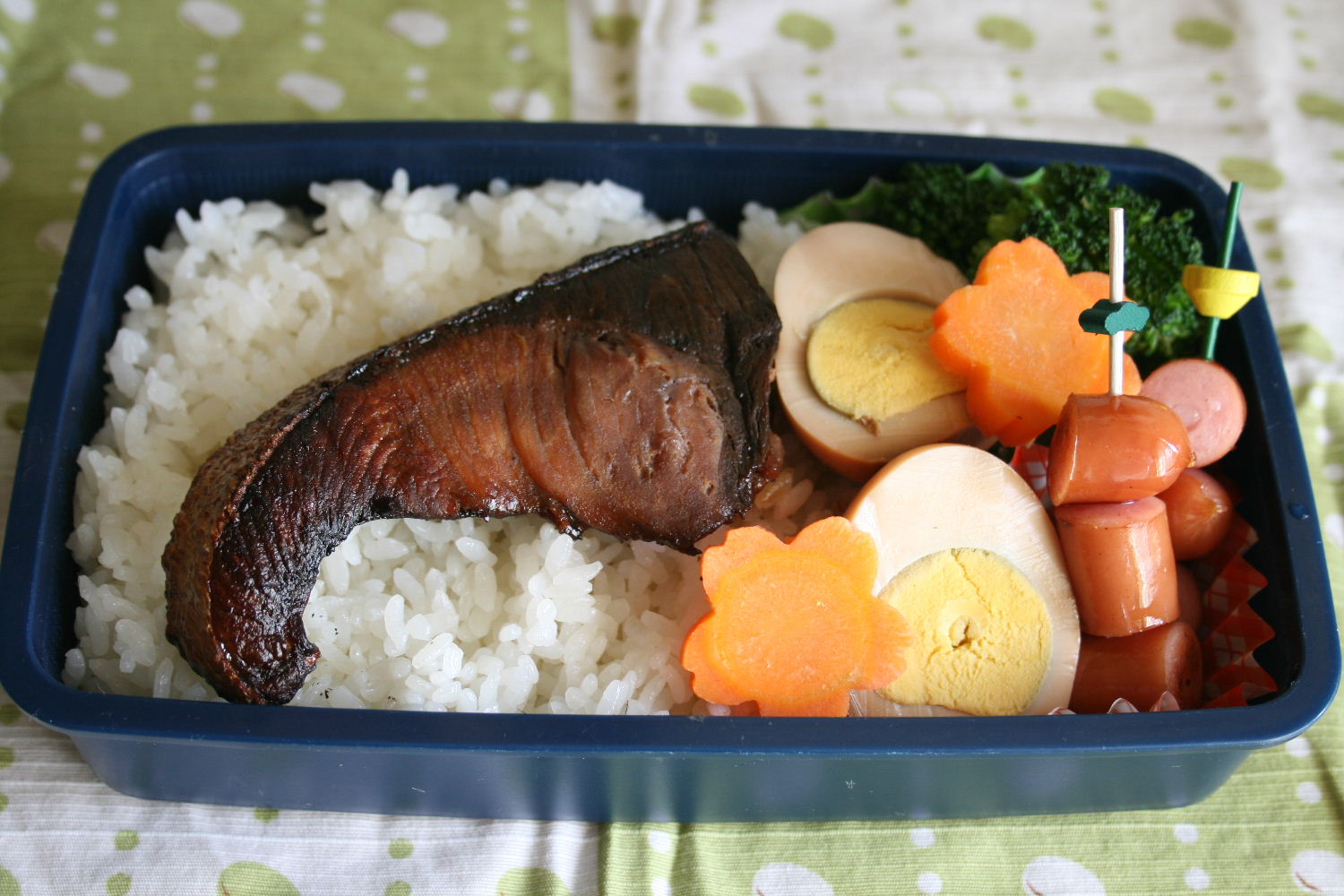 先週のお弁当。4月第4週。_f0082141_9391944.jpg