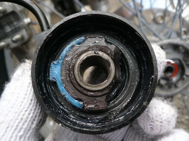 バイクメンテナンス フロントフォーク交換編_f0097683_1661930.jpg