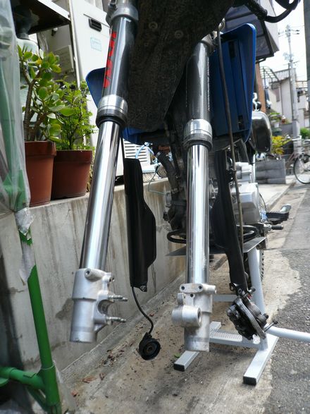 バイクメンテナンス フロントフォーク交換編_f0097683_1665673.jpg