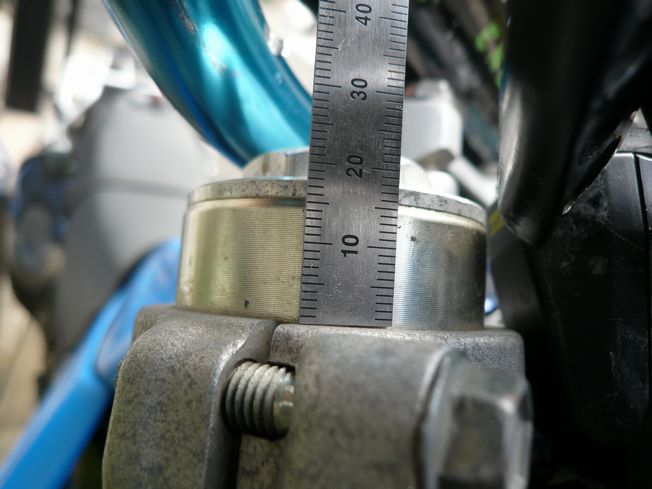 バイクメンテナンス フロントフォーク交換編_f0097683_1671212.jpg