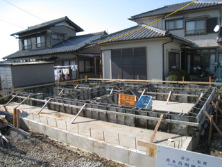 「舟津の家」基礎鋼製型枠_b0179213_193425.jpg