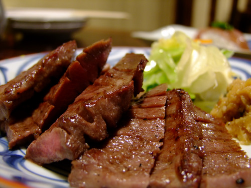 「恵比寿 とらまつの仙台牛たん焼き」_a0000029_249101.jpg