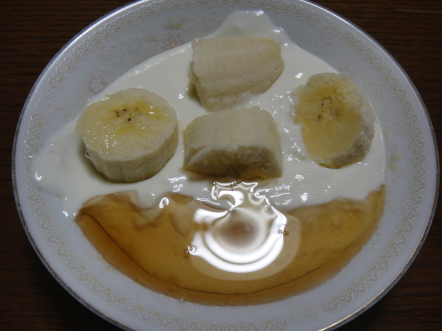 いただき物の筍尽くし、キングサーモンの西京味噌漬け、具沢山の徳島ラーメンです。_a0143437_6205355.jpg