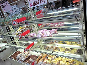 \"工場直売\"それは魅了の響き(３)＠さくらBakery その１_c0088739_20402983.jpg